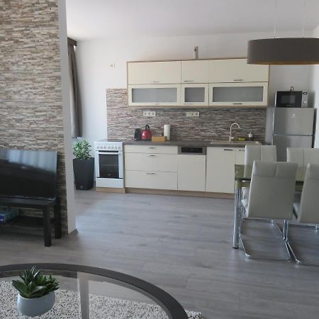 City Corner Central Mosonmagyaróvár المظهر الخارجي الصورة