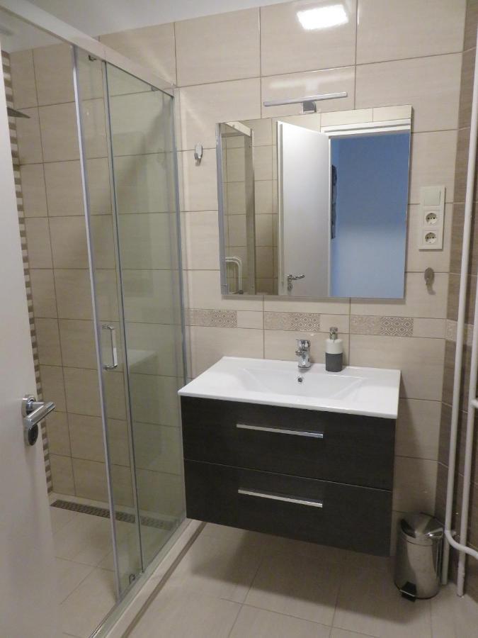 City Corner Central Mosonmagyaróvár المظهر الخارجي الصورة