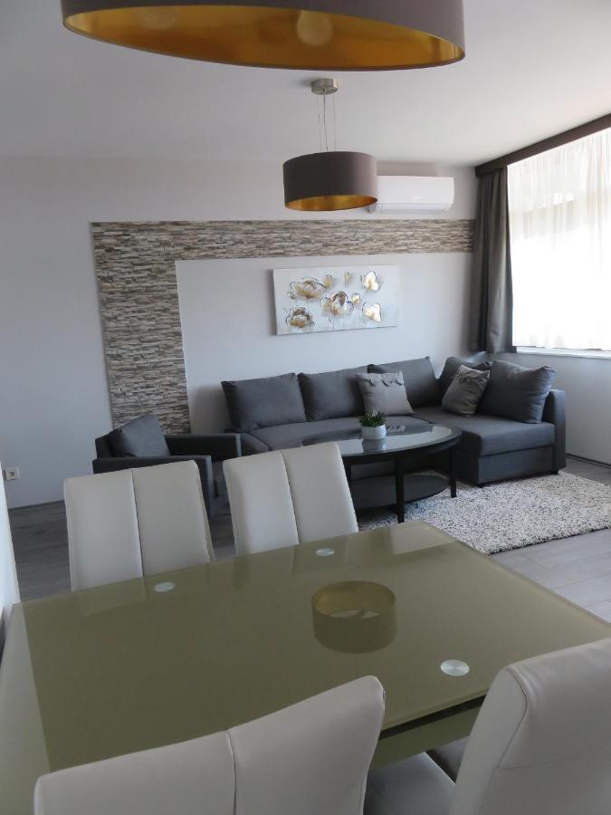 City Corner Central Mosonmagyaróvár المظهر الخارجي الصورة